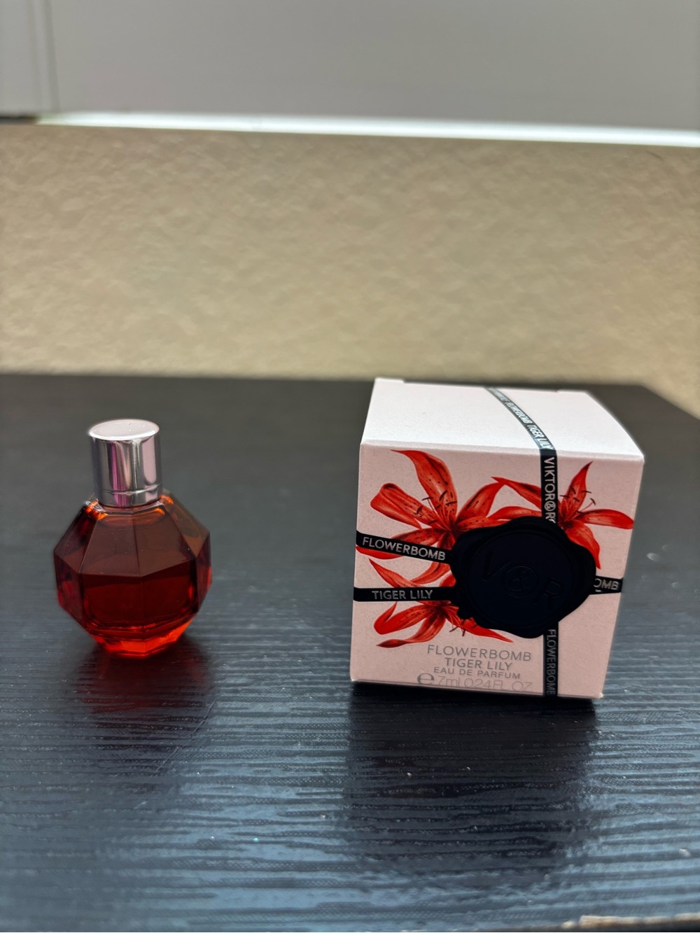 Viktor & Rolf Flowerbomb Tiger Lily Mini TRAVEL SIZE NEW